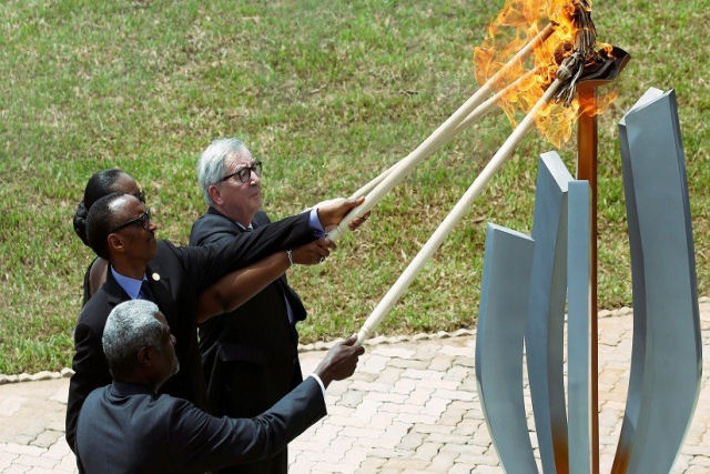 Presidente da Comissão Européia quase bota fogo na primeira dama de Ruanda