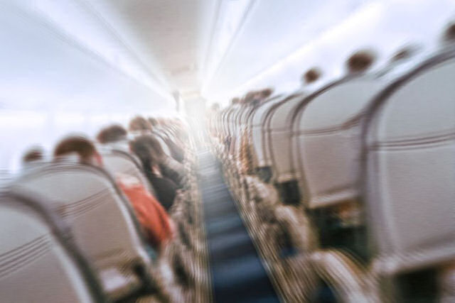 Se est pensando em viajar de avio, melhor no ver este viral que mostra as turbulncias durante um vo