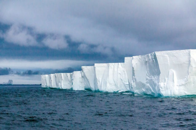 Milionrio dos Emirados quer rebocar icebergs da Antrtica para o Golfo Prsico para combater a seca