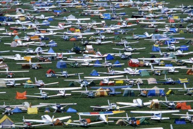 Assim  Oshkosh Air Venture, o maior festival areo do mundo