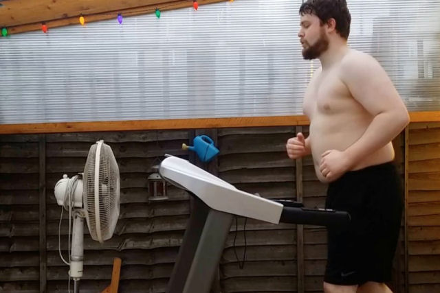 Este time-lapse mostra a evoluo de um cara que perdeu mais de 20 kg em 6 meses