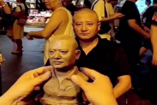 Artista chins cria bustos de argila incrivelmente realistas de transeuntes