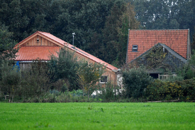 Famlia de 6 supostamente passou 9 anos isolada em um fazenda holandesa esperando o fim do mundo