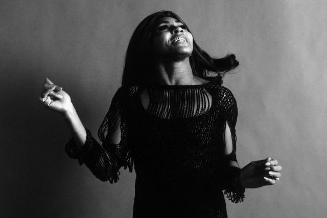 16 fotos de uma jovem Tina Turner entre o final dos anos 1950 e 1960