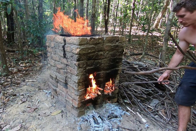 Como construir um forno caieira utilizando apenas tecnologia primitiva