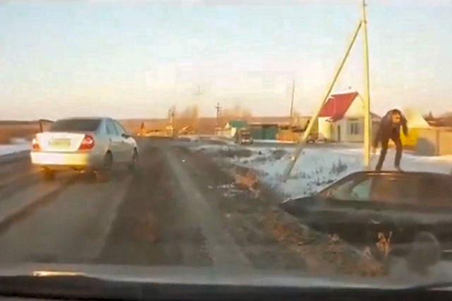 Apenas mais um dia normal nas estradas russas