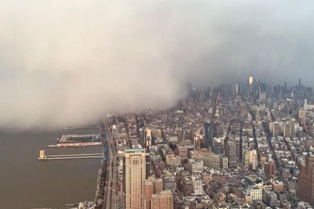 Time-lapse mostra uma tempestade de neve engolindo a cidade de Nova Iorque