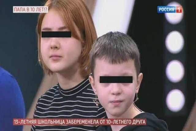 Russa de 13 anos afirma que est grvida de seu namorado de 10 anos
