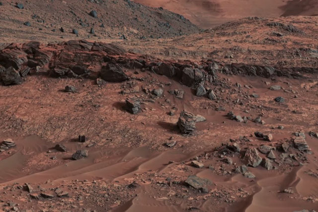 Imagens nicas da cratera marciana Gale, enviadas pelo rover Curiosity