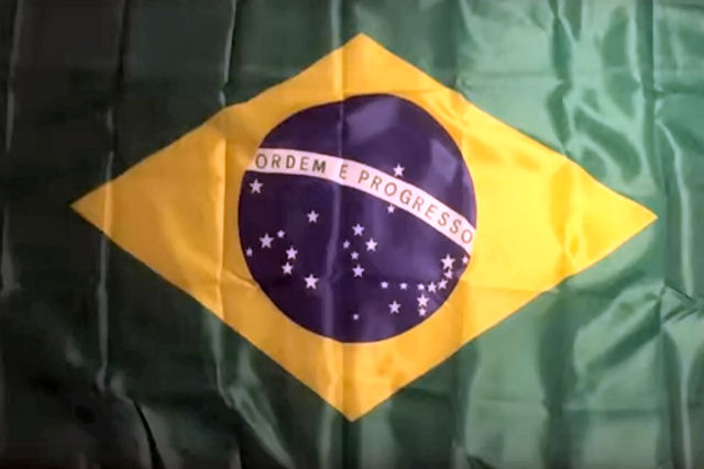 Em experimento social, dinamarqus pediu uma bandeira para cada pas do mundo