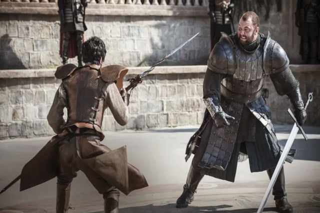 O ator que interpreta a 'Montanha' em Game of Thrones estabelece um recorde ao levantar mais de 500 quilos