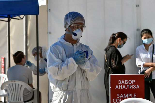 China alerta sobre uma 'misteriosa' pneumonia no Cazaquistão bem mais letal que o coronavírus
