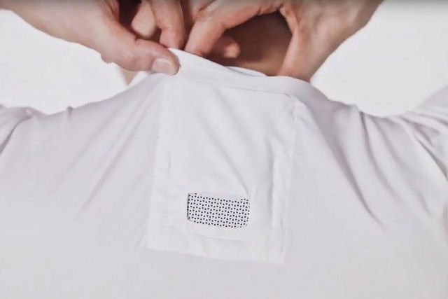 Um ar condicionado portátil que cabe dentro de uma camisa