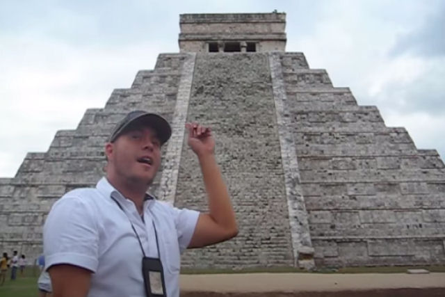 Quando você bate palmas neste templo maia, ele ecoa o chamado de um pássaro quetzal nativo