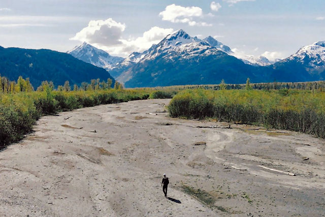 Ver este cara caminhando 100 milhas sozinho no Alasca pode mudar a maneira como você vê a vida