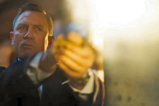 Daniel Craig faz sua última aparição como James Bond no novo trailer de 'No Time To Die'