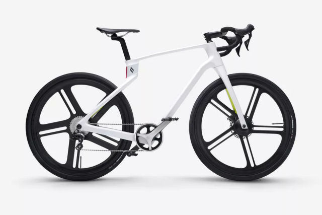 Vaquinha da primeira bike elétrica monobloco impressa em 3D do mundo alcança os 34 milhões