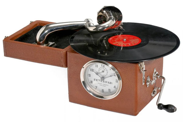 Gramofone-despertador dos anos 30 permitia que as pessoas começassem o dia com seu disco favorito