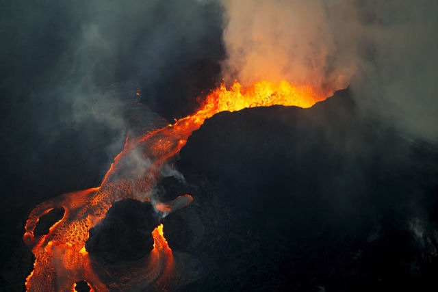 Este clipe do vulcão Kilauea da mais nova série da BBC é a coisa mais fantástica que você verá hoje