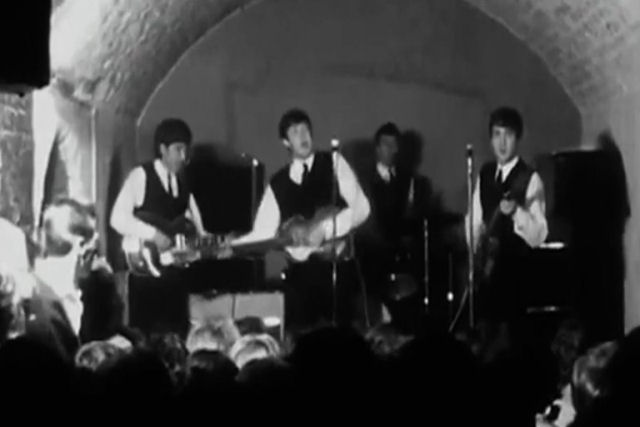 Hoje faz exatos 60 anos que os Beatles fizeram o primeiro show no Cavern Club