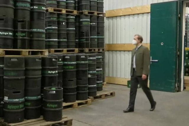 Milhares de litros de cerveja vão ralo abaixo na Alemanha