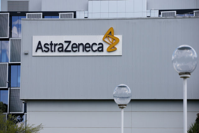 Peidos, gravidez e coceira anal: os eventos adversos mais estranhos registrados pela AstraZeneca