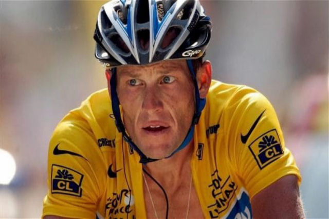 Acusam Lance Armstrong de usar um motor em sua bike