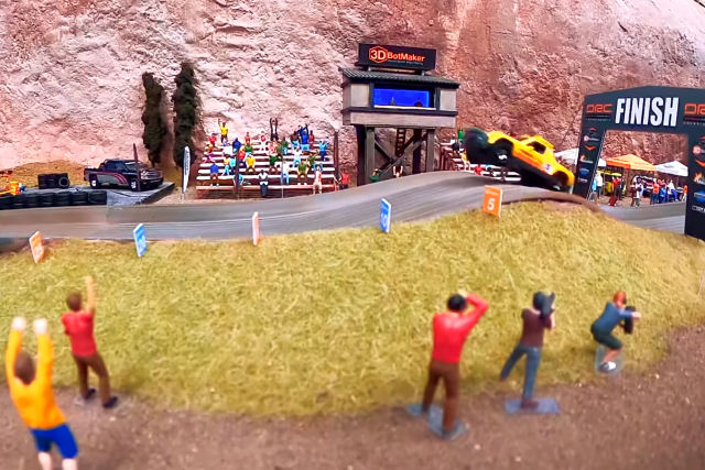 Esta corrida épica de carros de brinquedo é pura diversão em miniatura