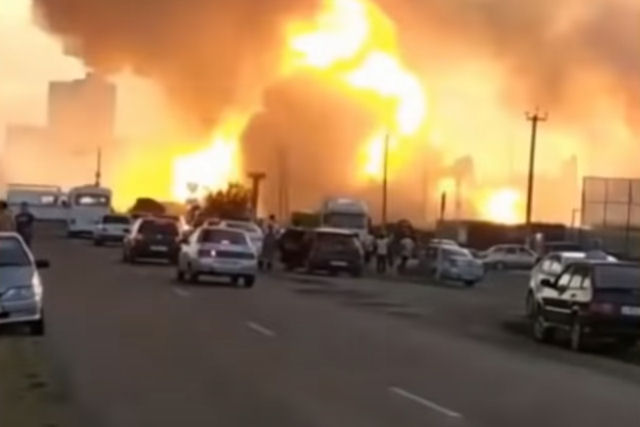 Um incêndio e uma série de explosões em um posto de gasolina deixam 25 feridos na Rússia