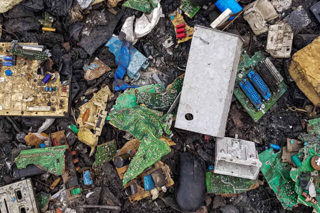 O mundo tem um problema grave com o lixo eletrônico