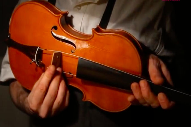 A fabricação de um violino do início ao fim por um mestre luteiro francês
