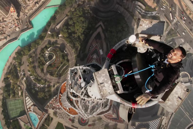Will Smith subiu ao edifício mais alto do mundo e gravou um impressionante video