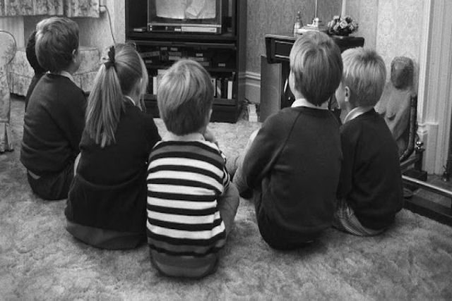 Trégua da criança: por que os britânicos não podiam assistir TV às 18h
