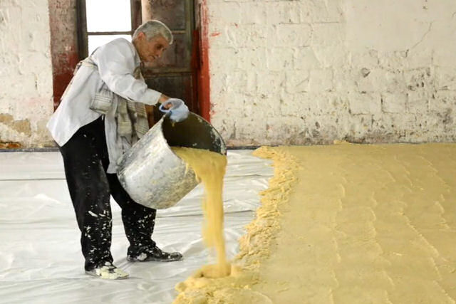 Como o sabonete de azeite é feito em uma das últimas fábricas da Cisjordânia
