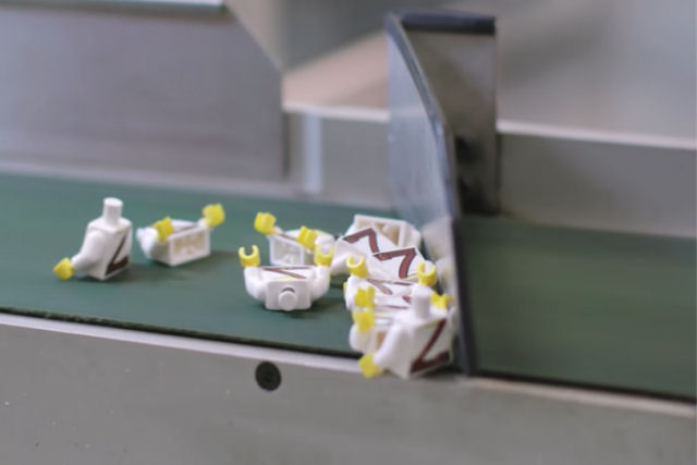 Como são feitas as minifiguras LEGO?