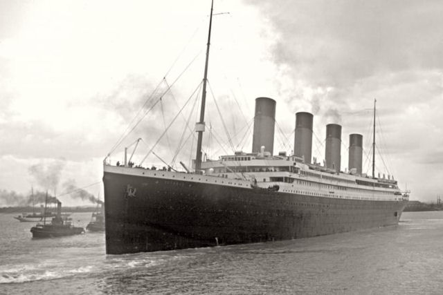 Este é o único vídeo sobrevivente do Titanic antes de sua viagem condenada