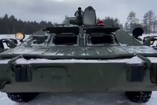 Como conduzir um veículo blindado de transporte de pessoal russo