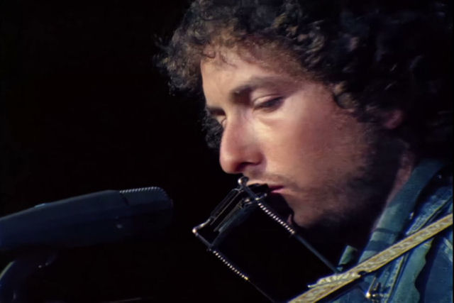 Imagens restauradas de George Harrison e Bob Dylan ensaiando no Concerto para Bangladesh em 1971