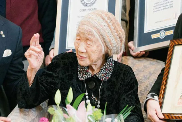 Kane Tanaka, a pessoa mais idosa do mundo, morre aos 119 anos