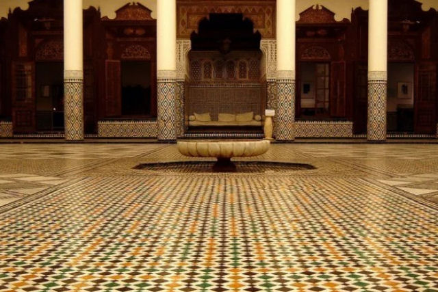 Como são feitos os belos azulejos zellige marroquinos?