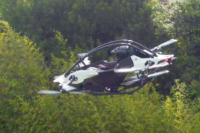Novo vídeo mostra o Jetson ONE decolando e voando sobre encosta da Toscana