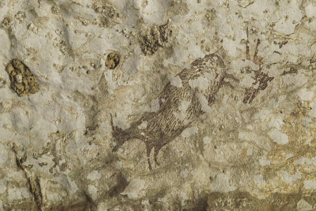 Uma pintura rupestre de 43.900 anos é a história mais antiga já registrada