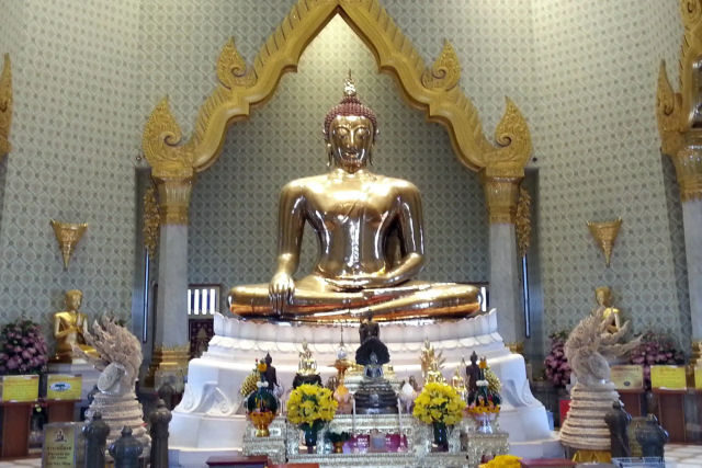 O Buda de ouro que ficou oculto da vista de todos por uma camada de gesso por quase 200 anos