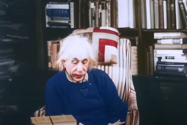 Albert Einstein explica sua teoria da relatividade em vídeo histórico