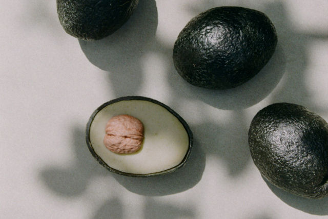 Ecovado, o abacate britnico falso, uma  alternativa de baixo impacto aos abacates