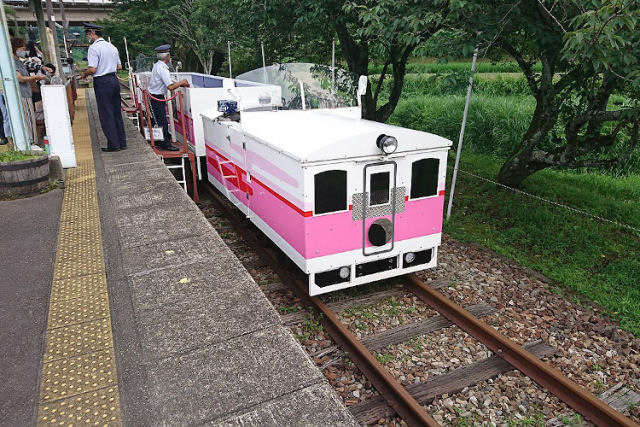 Trem japons abandonou o combustvel convencional e agora funciona com restos de caldo de rāmen