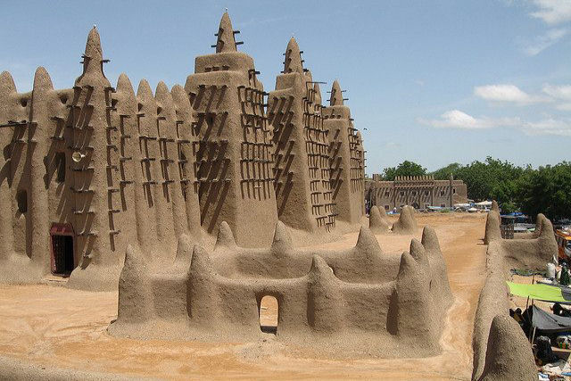 Grande Mesquita de barro de Djenn, no Mali