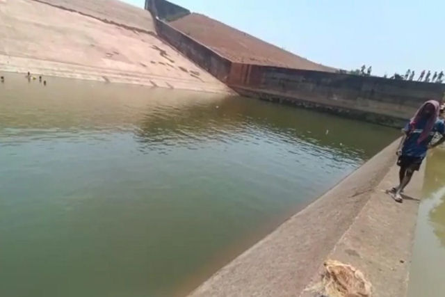 Funcionrio indiano drena barragem inteira para recuperar celular