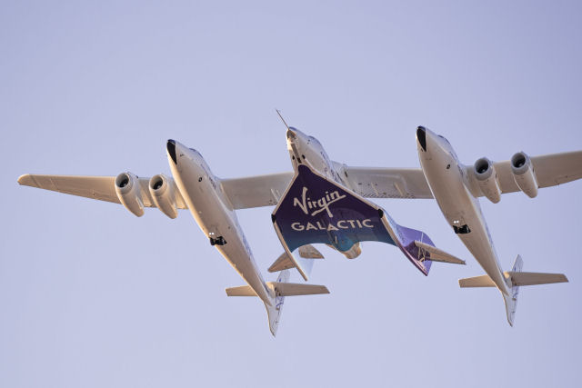 Virgin Galactic anuncia o incio de seus voos comerciais para o espao