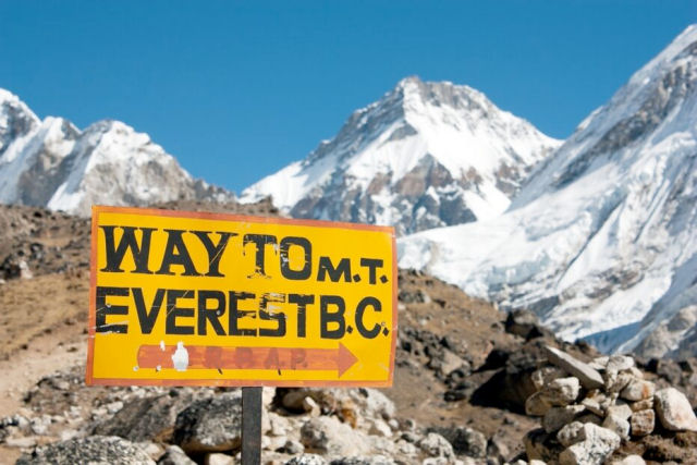 Oua uma especialista em escalada explicar todas as maneiras pelas quais o Monte Everest pode matar